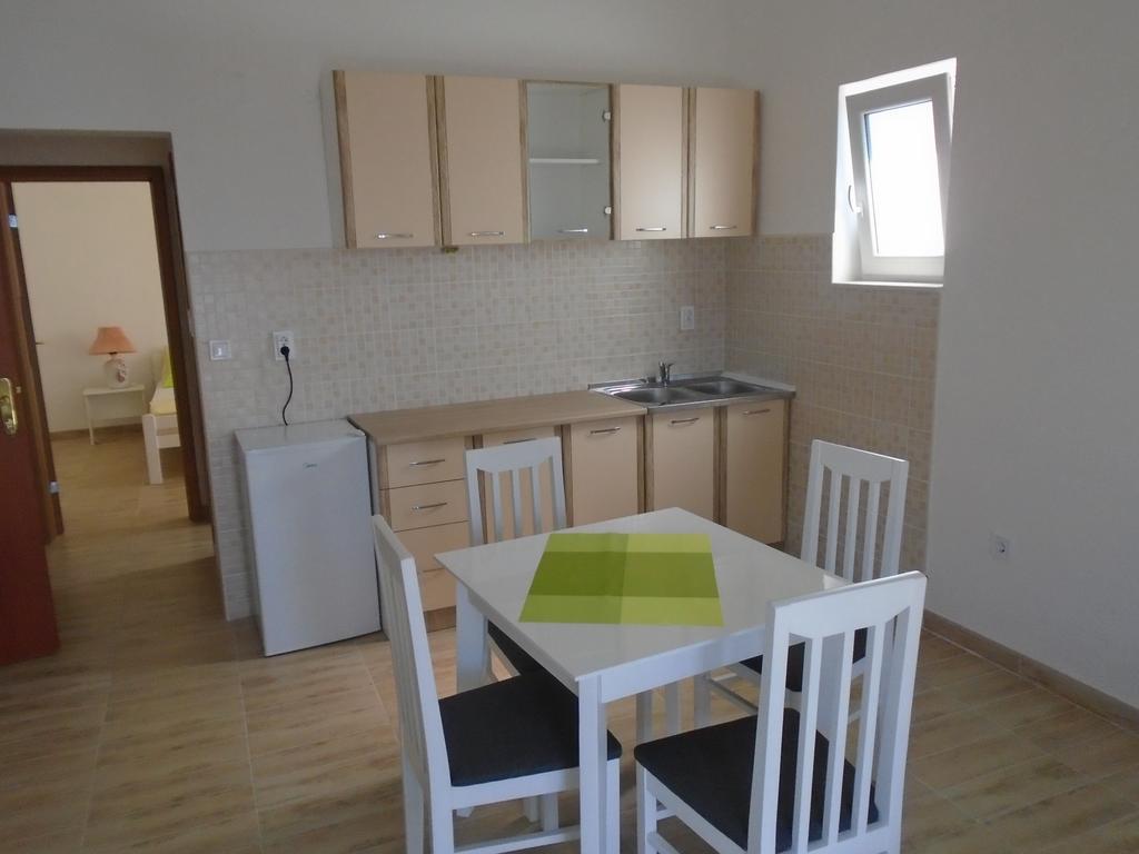Apartments Kanli Kula Herceg Novi Exterior foto